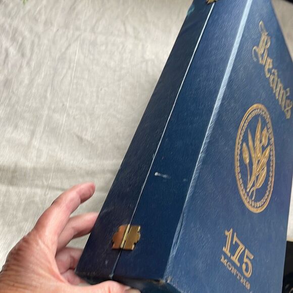 Jim Beam Whiskey Bottle Decanter 1973 Tulips design made from Regal China. In or - Picture 13 of 16